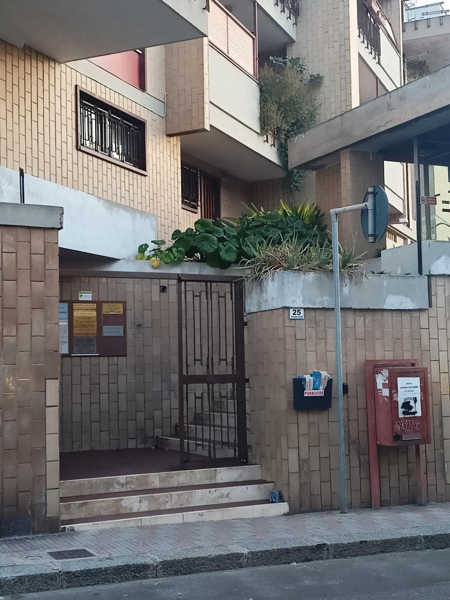 Apartament Jitaku Maine Cagliari Zewnętrze zdjęcie