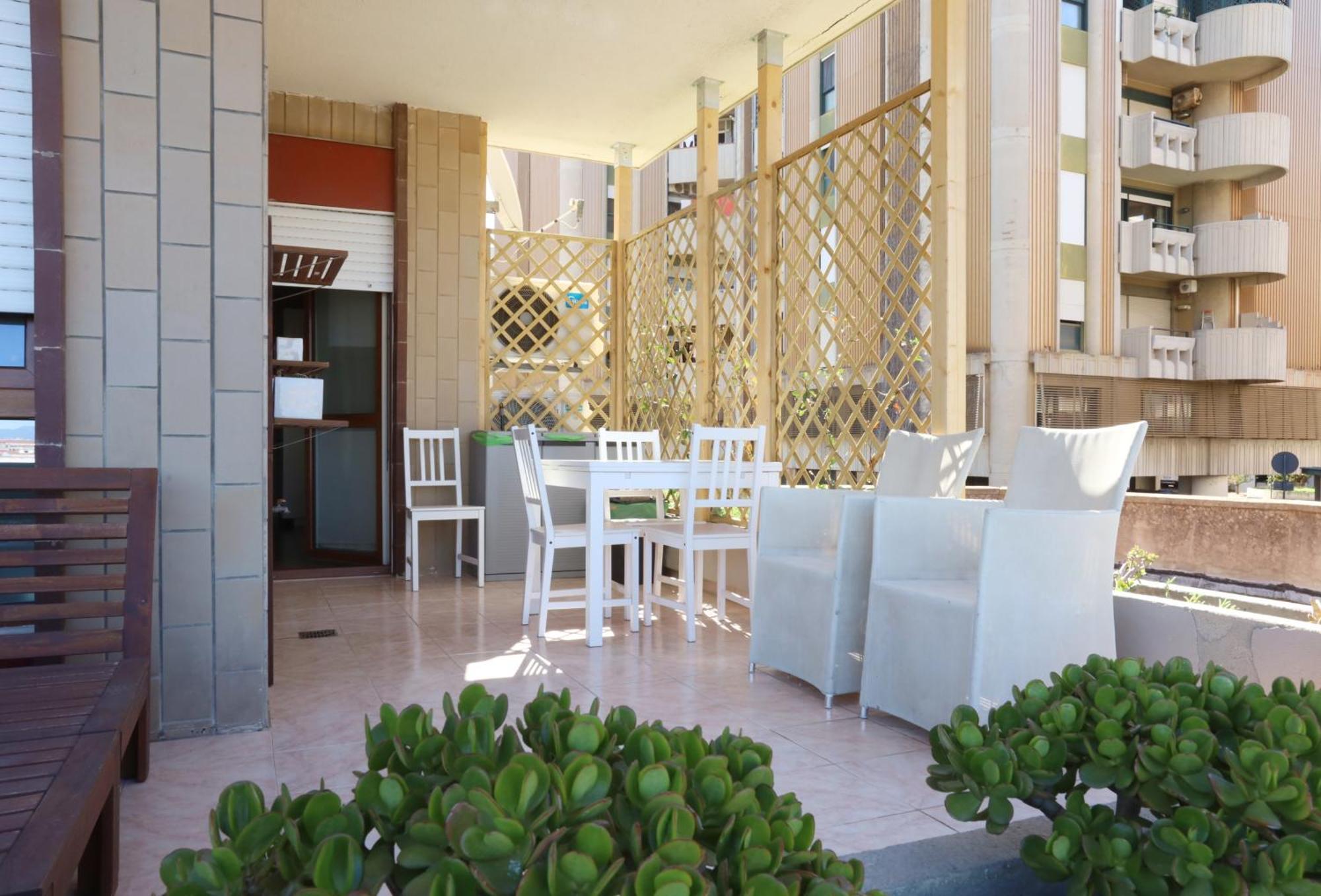 Apartament Jitaku Maine Cagliari Zewnętrze zdjęcie